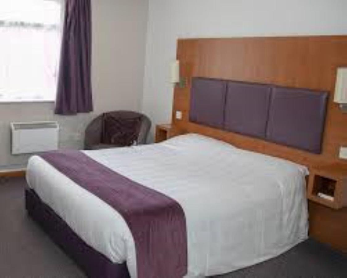 Bluemont Hotel Bromsgrove Bagian luar foto