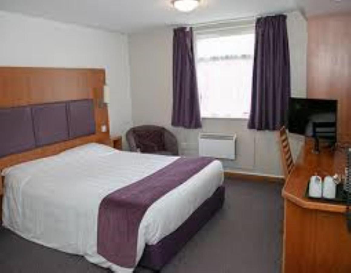 Bluemont Hotel Bromsgrove Bagian luar foto